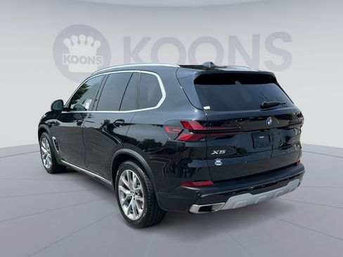 Used 2024 BMW X5 xDrive40i w/ Premium Package AWD/4WD image 4