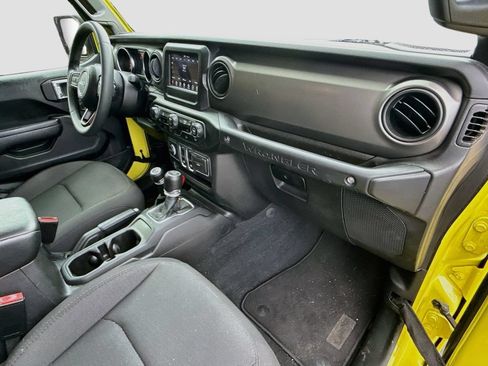 Used 2023 Jeep Wrangler Sport AWD/4WD image 30