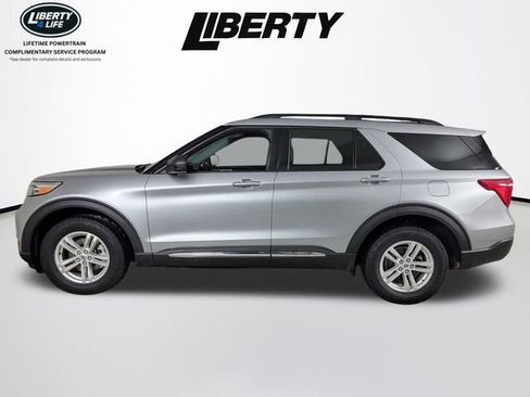 Used 2023 Ford Explorer XLT w/ Equipment Group 202A image 6