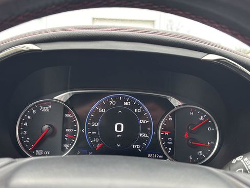Used 2019 Chevrolet Blazer RS w/ Sun and Wheels Package AWD/4WD image 26