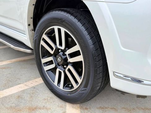 Used 2015 Toyota 4Runner Limited AWD/4WD image 23