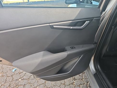 Used 2023 Kia Niro EX Touring image 10