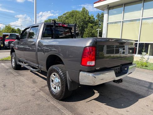 Used 2018 RAM 2500 Tradesman w/ Chrome Appearance Group AWD/4WD image 10