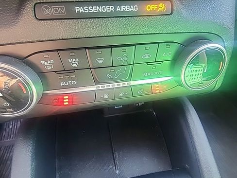 Used 2023 Ford Escape Active image 17