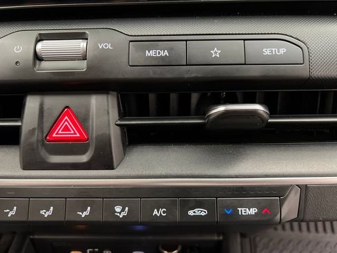 Used 2025 Kia K4 FWD image 38