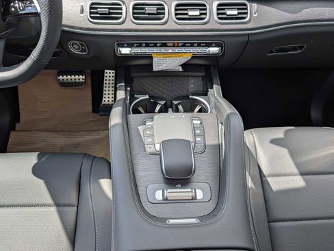 New 2026 Mercedes-Benz GLS 450 4MATIC image 13