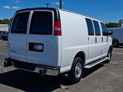 Used 2024 Chevrolet Express 2500 w/ Driver Convenience Package RWD image 11