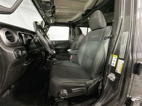 Used 2019 Jeep Wrangler Unlimited Sahara w/ Safety Group image 16