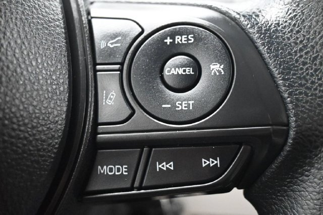 Used 2022 Toyota Corolla LE FWD image 18