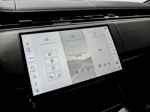 Used 2024 Land Rover Range Rover Sport SE image 53