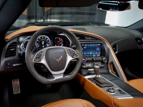 Used 2017 Chevrolet Corvette Z06 RWD image 12