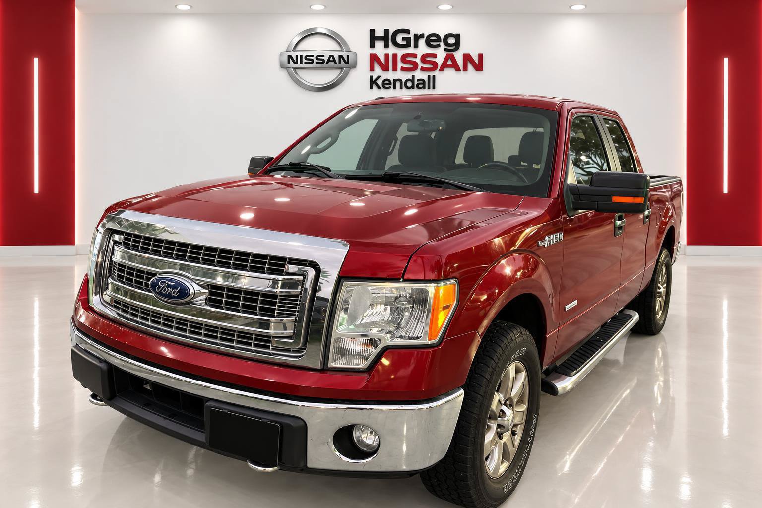 Used 2014 Ford F150 XLT w/ Equipment Group 302A Luxury AWD/4WD image 3