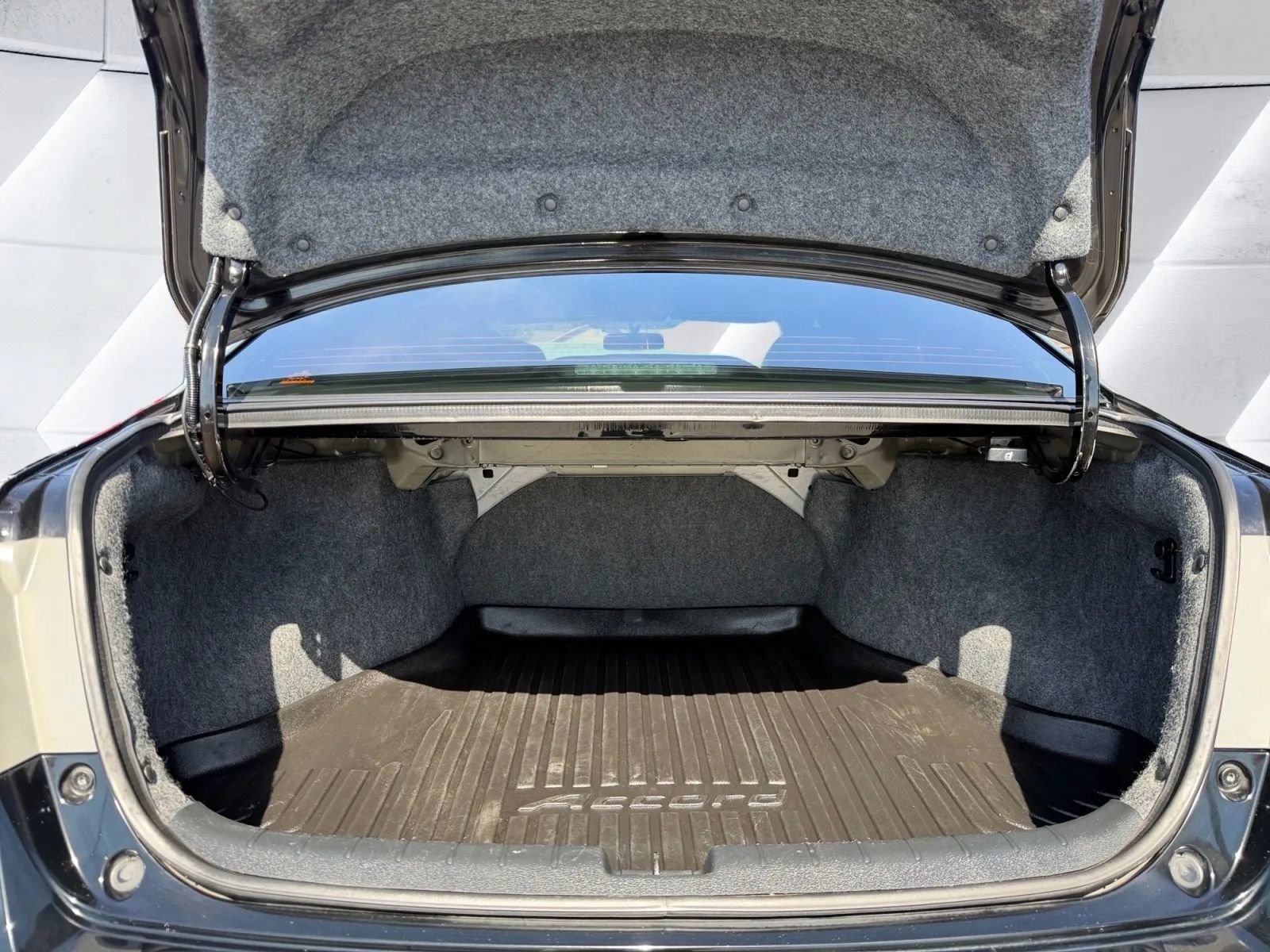 Used 2015 Honda Accord Sport image 18