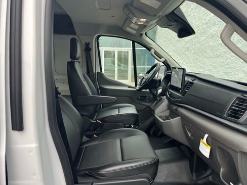New 2026 Ford Transit 150 Low Roof RWD image 5