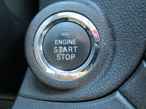 Used 2022 Subaru Outback Premium AWD/4WD image 21