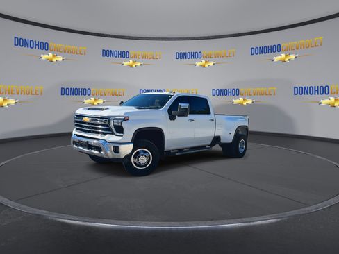 Used 2024 Chevrolet Silverado 3500 LTZ w/ LTZ Plus Package AWD/4WD image 7