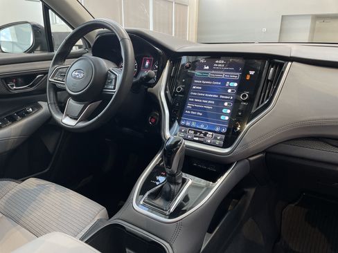 Used 2025 Subaru Outback Premium w/ Popular Package #1A image 39