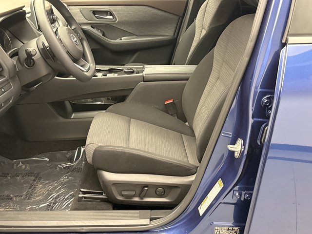 Used 2023 Nissan Rogue SV AWD/4WD image 11