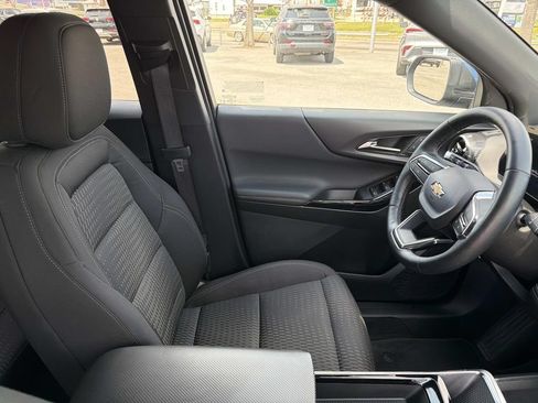 Used 2025 Chevrolet Equinox LT FWD image 11