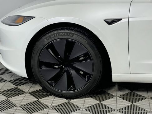 Used 2025 Tesla Model 3 Long Range image 10