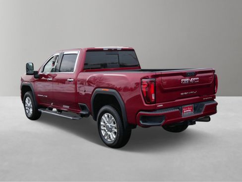 Used 2022 GMC Sierra 3500 Denali image 3