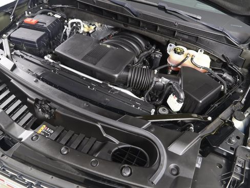 Used 2023 Cadillac Escalade Premium Luxury image 22