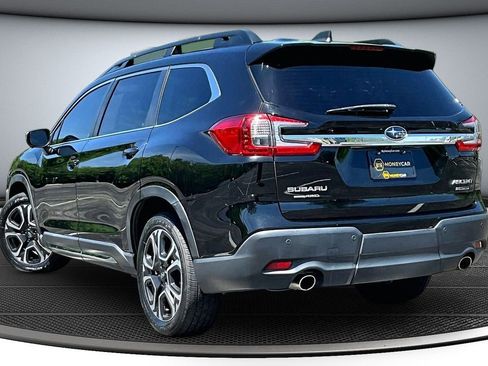 Used 2023 Subaru Ascent Limited w/ Technology Package AWD/4WD image 4