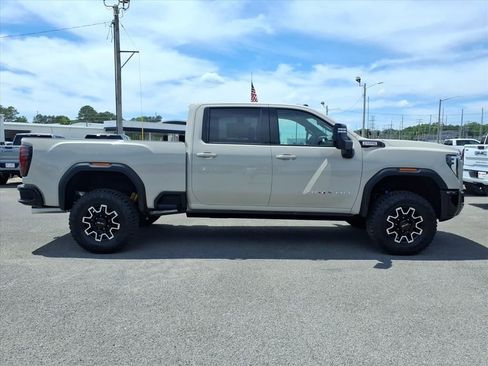 New 2026 GMC Sierra 2500 AT4X AWD/4WD image 8