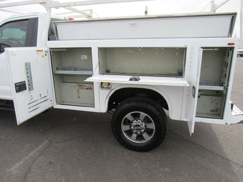 Used 2019 Ford F250 XL w/ STX Appearance Package AWD/4WD image 15