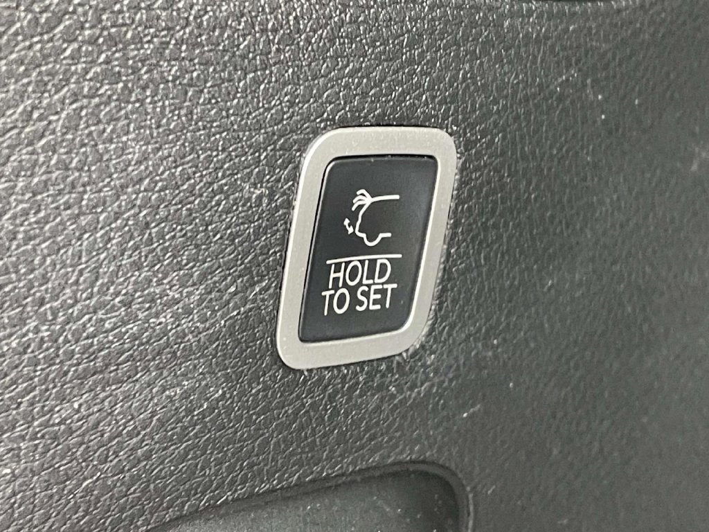 Used 2022 Jeep Wagoneer Series II w/ Flexible Seating Group AWD/4WD image 44