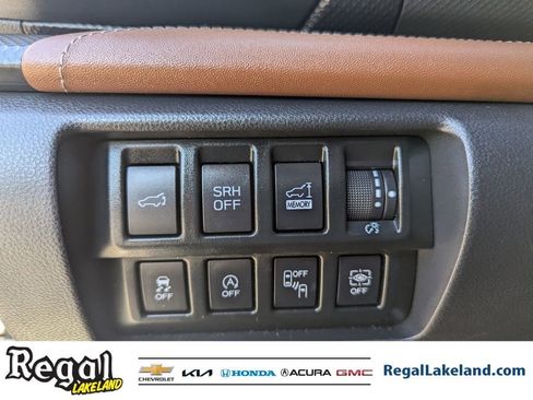 Used 2021 Subaru Forester Touring image 27