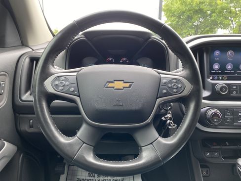 Used 2022 Chevrolet Colorado LT w/ Luxury Package RWD image 15