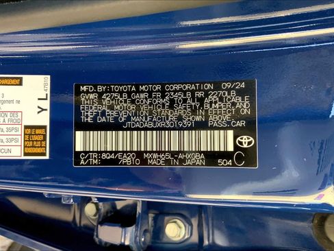 Used 2024 Toyota Prius XLE AWD/4WD image 35