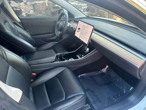 Used 2020 Tesla Model 3 Long Range image 46