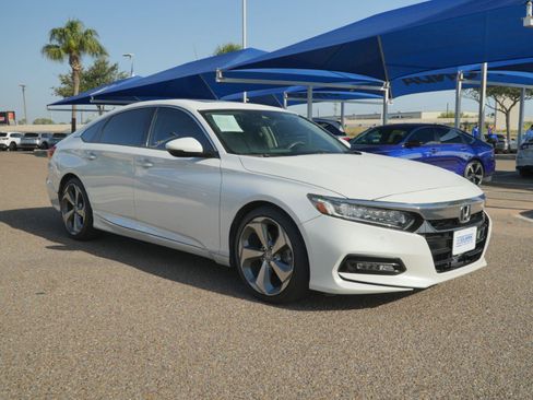 Used 2019 Honda Accord Touring image 3