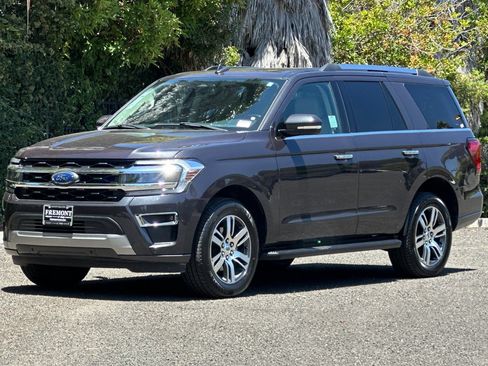 Used 2024 Ford Expedition Limited RWD image 7