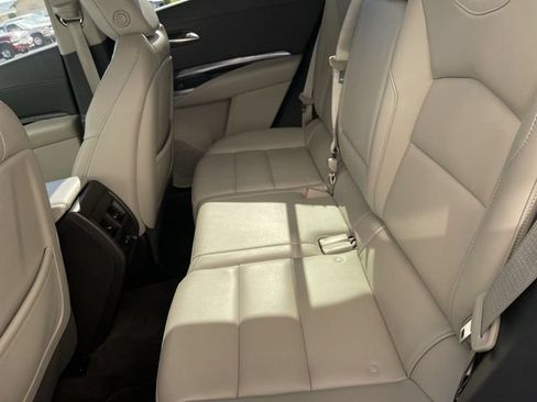 Used 2023 Cadillac XT4 Luxury w/ Cold Weather Package AWD/4WD image 22