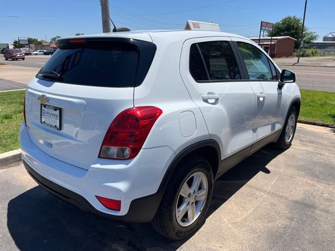 Used 2020 Chevrolet Trax LS w/ Tint and Cruise Package FWD image 6