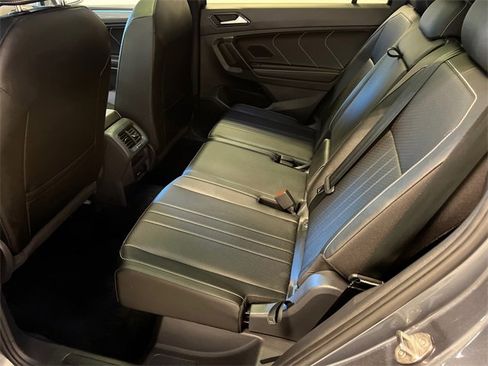 Certified 2023 Volkswagen Tiguan SE R-Line image 14