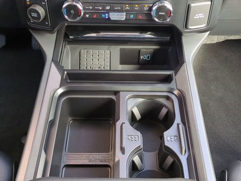 New 2026 Ford F250 Lariat w/ Black Appearance Package image 21