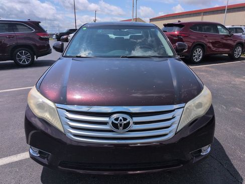 Used 2011 Toyota Avalon Limited FWD image 9