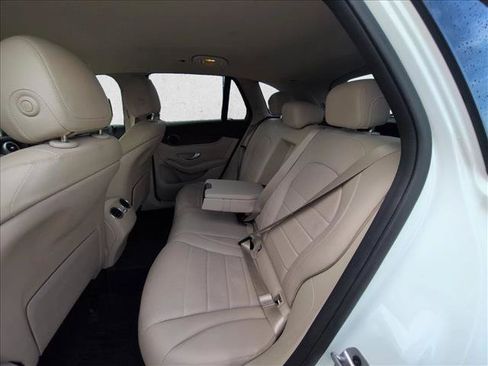 Used 2022 Mercedes-Benz GLC 300 image 16