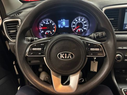 Used 2020 Kia Sportage LX AWD/4WD image 12