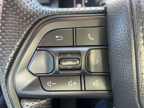 Used 2025 Toyota Tacoma SR5 image 22