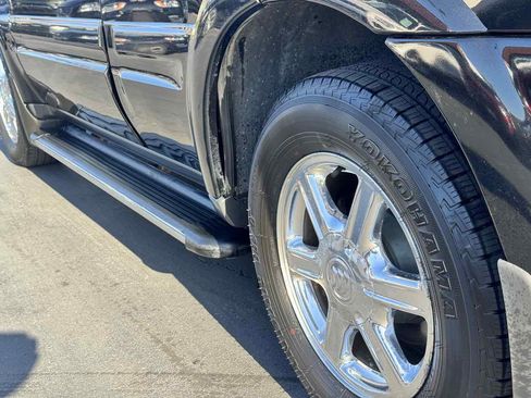 Used 2006 Buick Rainier CXL AWD/4WD image 22
