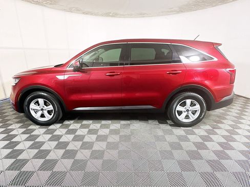 Used 2023 Kia Sorento LX FWD image 6