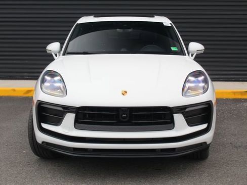 New 2026 Porsche Macan image 11