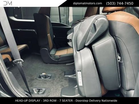 Used 2026 Lexus GX 550 w/ Accessory Package (2T) AWD/4WD image 22