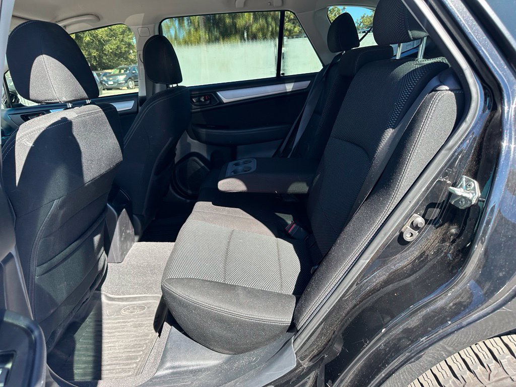 Used 2019 Subaru Outback 2.5i AWD/4WD image 8