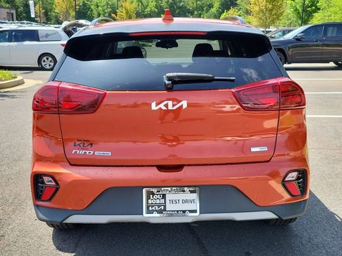 Used 2022 Kia Niro Touring Special Edition FWD image 5